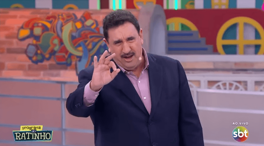 Ratinho expõe a esposa em momento raro, que revela intimidades e se declara: "Juntos há 40 anos"