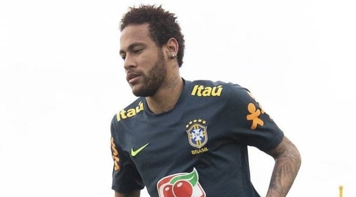 Ex-jogador comenta acusação de estupro contra Neymar, faz revelação e dispara: "Ele deve ter feito alguma coisa grave"