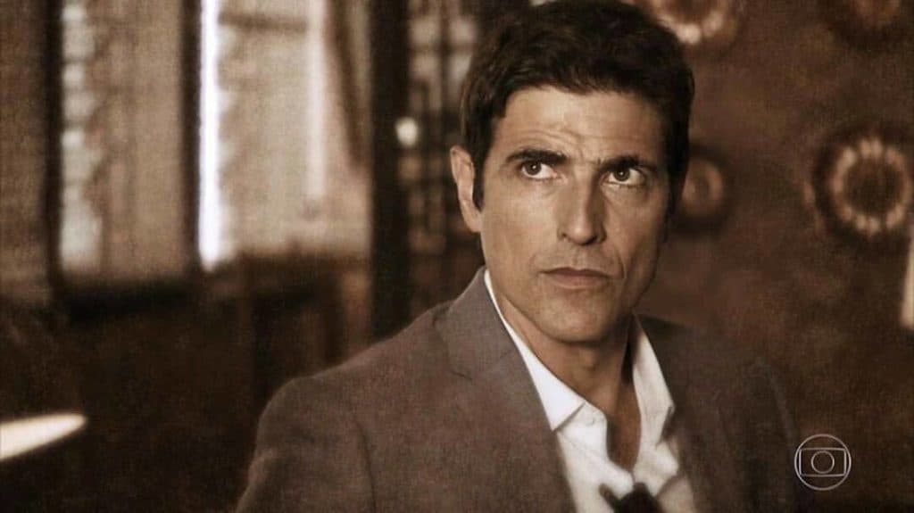 A Dona do Pedaço: Régis se apaixona por Maria da Paz e sofre consequências