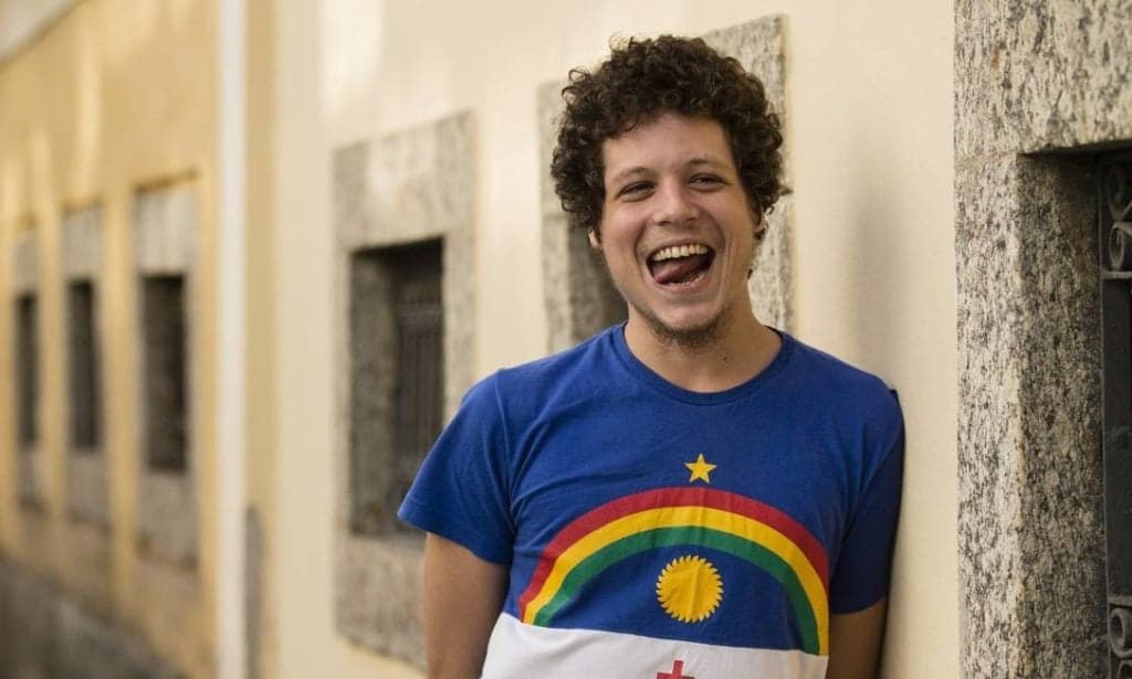 Filho de Cássia Eller com Maria Eugênia se recusa a defender os gays e gera revolta