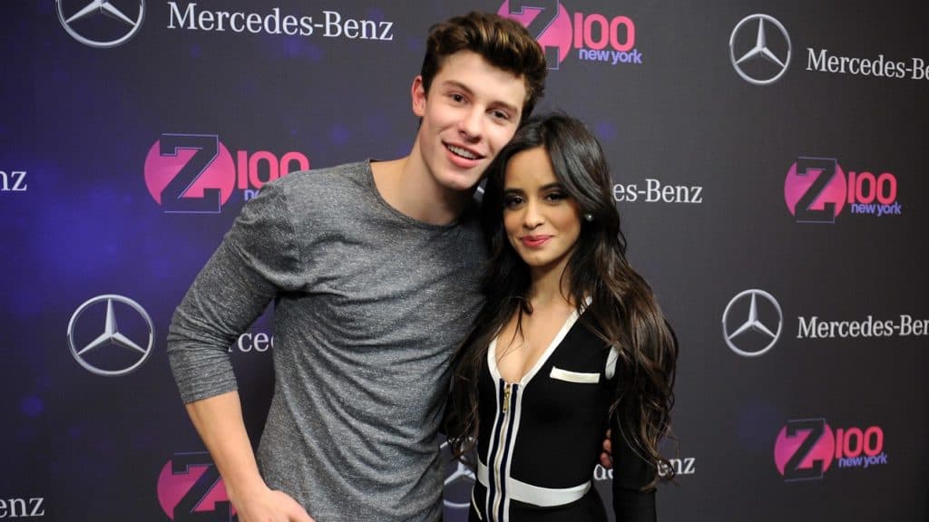 Romance de Shawn Mendes e Camila Cabello vem à tona e foto íntima do casal viraliza