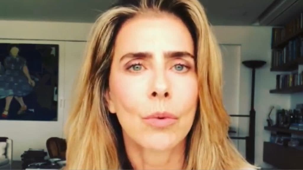 Maitê Proença surge fazendo faxina e vira piada após fato impressionante ser revelado