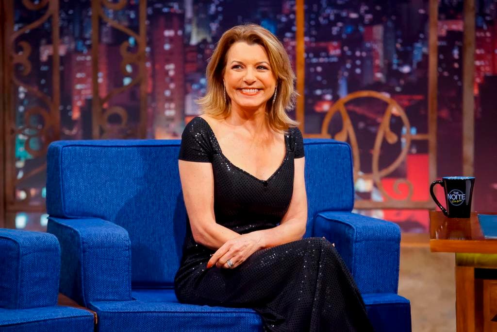 A famosa apresentadora e jornalista brasileira, Olga Bongiovanni foi pega de surpresa ao descobrir sua demissão da RedeTV! pela imprensa nesta terça-feira (Fotos: Gabriel Cardoso/SBT)