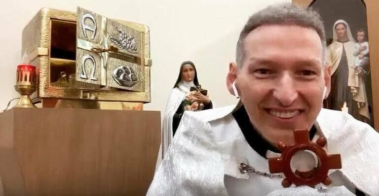 Padre Marcelo Rossi revela lesão após ser empurrado com agressividade e assume B.O