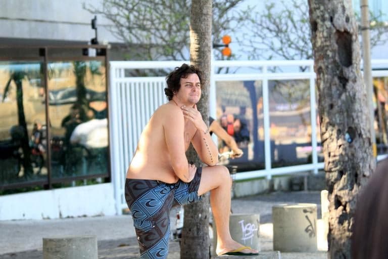 Ele foi flagrado nas praias do Rio de Janeiro (Foto: JC Pereira/AgNews)