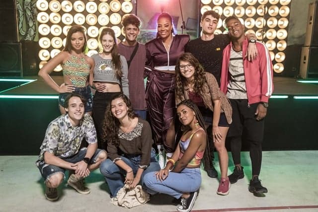 Elenco de Malhação: Toda Forma de Amar com Ludmilla (Foto: Globo/Victor Pollak) Elenco de Malhação: Toda Forma de Amar com Ludmilla (Foto: Globo/Victor Pollak)