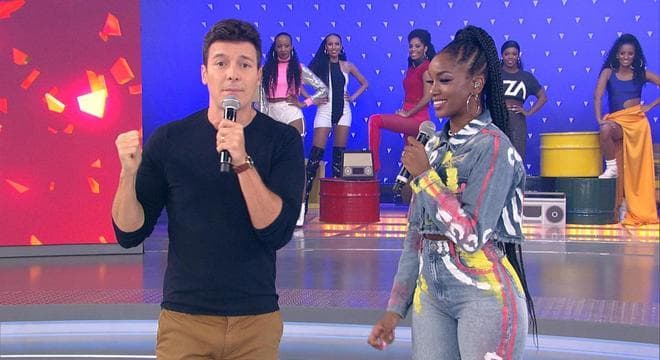 Record toma atitude em relação a Iza e música que fala de macumba é modificada