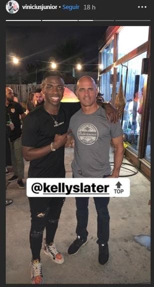Stories de Vinicius Jr. ao lado de Kelly Slater (Foto: Reprodução) Stories de Vinicius Jr. ao lado de Kelly Slater (Foto: Reprodução)