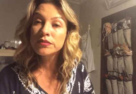 Luana Piovani vai aos prantos e se revolta com ausência de Pedro Scooby: 'Educar pelo Whatsapp é fácil'