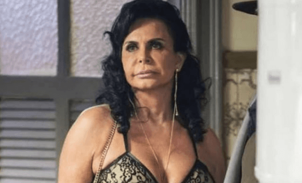 Gretchen aparece como Gina de A Dona do Pedaço e bomba com o público