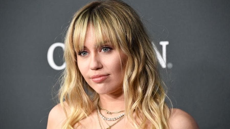 Miley Cyrus mostra revolta por não ter sido indicada em premiação e toma atitude assustadora