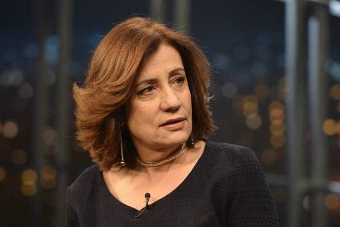 Miriam Leitão tem foto chocante na tortura divulgada e imagem repercute nas redes sociais