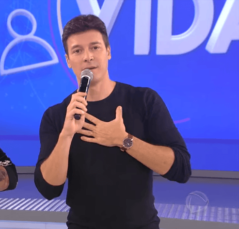Rodrigo Faro se manifesta após boatos de traição e pega fãs de casal de surpresa: "Não pode ser"