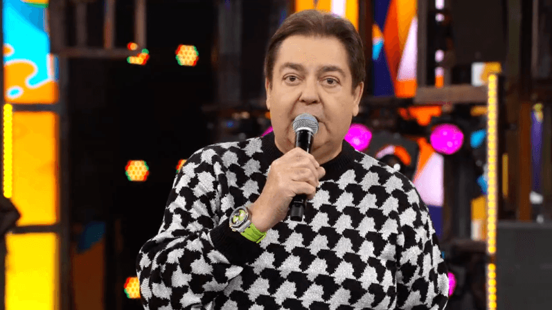 Faustão no comando do Domingão, que teve menos audiência que o Fantástico (Foto: Reprodução/Globo)