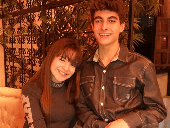Sophia Valverde e Lucas Burgatti, da novela As Aventuras de Poliana, estariam namorando. (Foto: Reprodução) Sophia Valverde e Lucas Burgatti, da novela As Aventuras de Poliana, estariam namorando. (Foto: Reprodução)