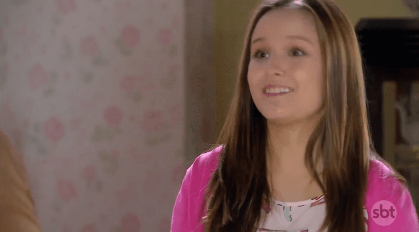 Larissa Manoela está usando fralda por motivo espantoso, causa preocupação e explica situação bizarra
