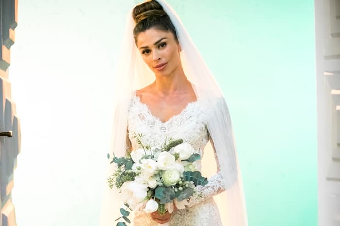Paloma (Grazi Massafera) aparecerá vestida de noiva em delírio de Alberto na novela Bom Sucesso (Foto: Globo/João Miguel Júnior) Paloma (Grazi Massafera) aparecerá vestida de noiva em delírio de Alberto na novela Bom Sucesso (Foto: Globo/João Miguel Júnior)
