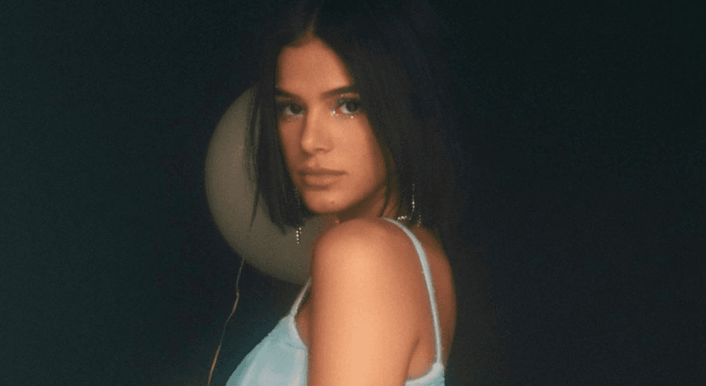 Bruna Marquezine é comparada a atriz da Globo e lista de famosas iguais a ela aumenta