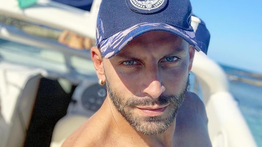 Henri Castelli desabafa e revela ficar três meses sem sexo, bebida e outros vícios: "Não quero mais errar"