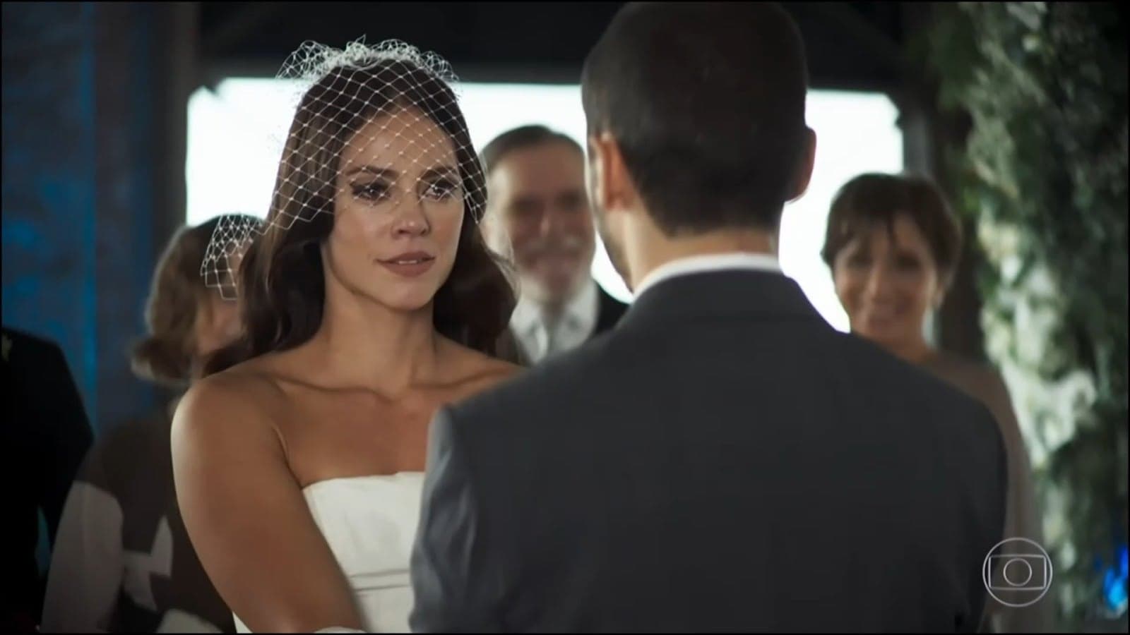 Vivi Guedes e Camilo em cena de A Dona do Pedaço (Foto: Reprodução) Vivi Guedes e Camilo em cena de A Dona do Pedaço (Foto: Reprodução)