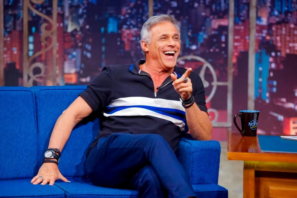 Oscar Magrini, de 57 anos, relembra o passado e revela: "Fiquei marcado como um cara que pega a mulherada”