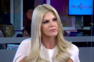 A apresentadora Val Marchiori relembrou o passado de maneira espetacular (Foto: Reprodução)