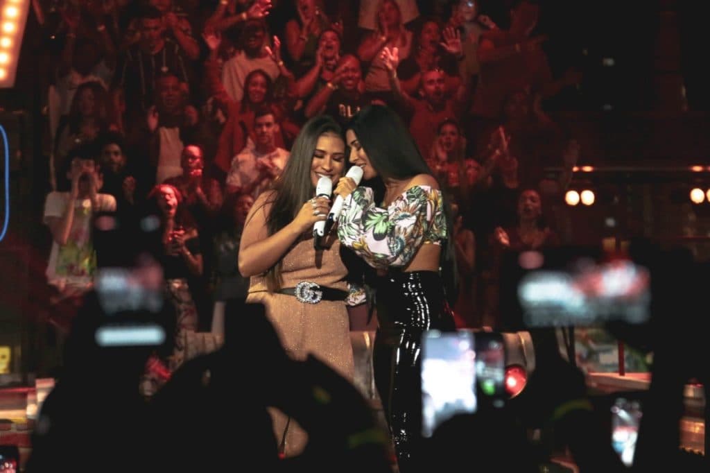 Simone e Simaria conseguem espetacular Álbum de Platina por “Aperte o Play” e música com Ludmilla