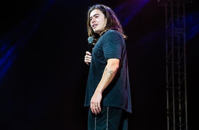 Whindersson Nunes dá entrada em hospital e gravação importante é cancelada