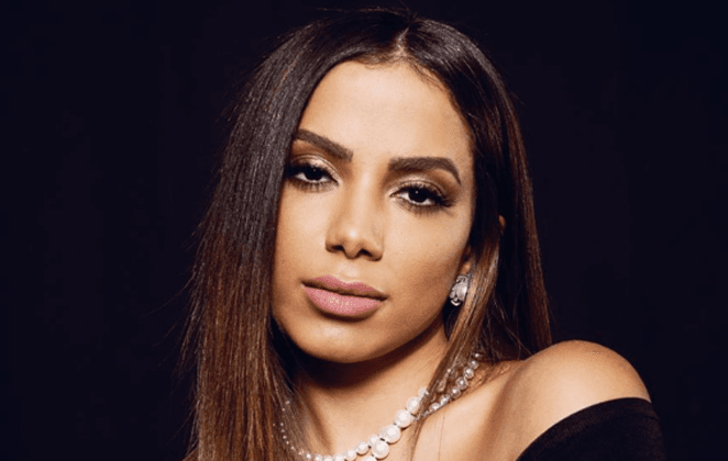 Anitta anuncia nova profissão após notícia de fim da carreira e surpreende os fãs
