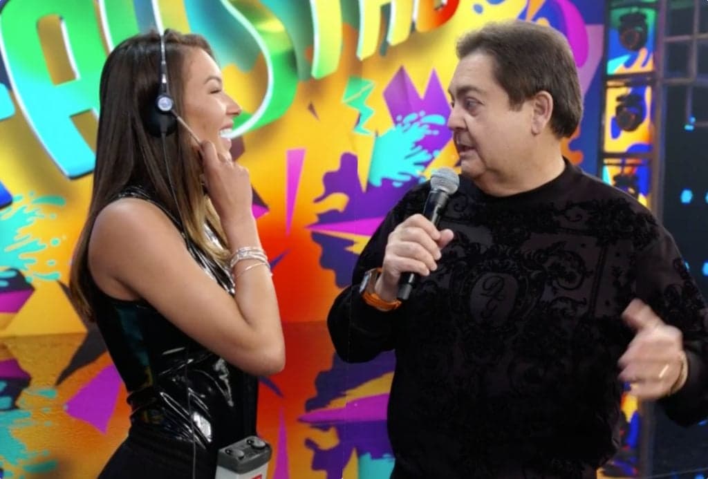 Faustão é detonado ao vivo na Globo após falar o que não devia sobre morte de Fernanda Young