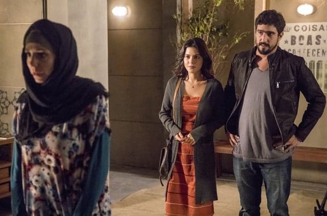 Órfãos da Terra: Jamil é acusado de assassinato cruel e Laila fica em choque
