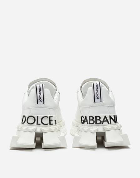 Tênis modelo Super Queen Sneakers In Calfskin, de Dolce & Gabbana (R$ 3.736,25) (Foto: Reprodução) Tênis modelo Super Queen Sneakers In Calfskin, de Dolce & Gabbana (R$ 3.736,25) (Foto: Reprodução)