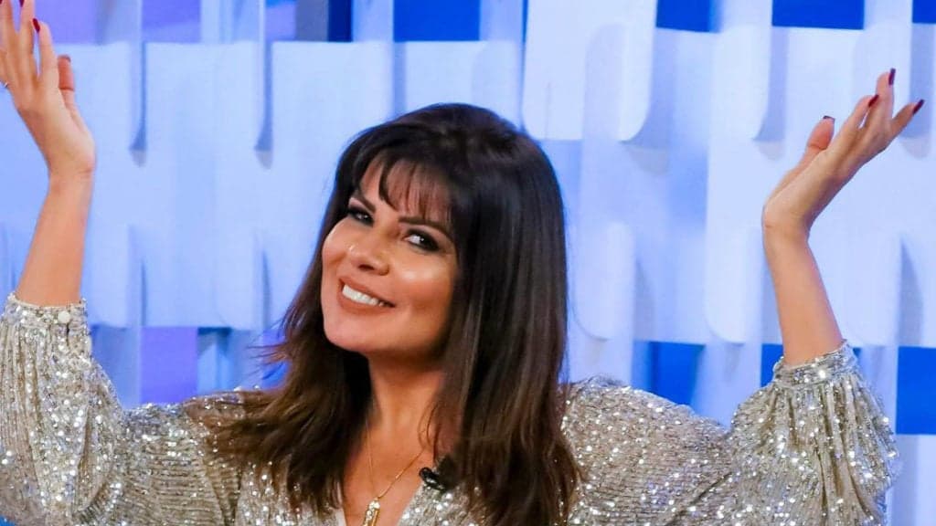 Mara Maravilha ganha apartamento de Silvio Santos e desabafa sobre luta contra depressão