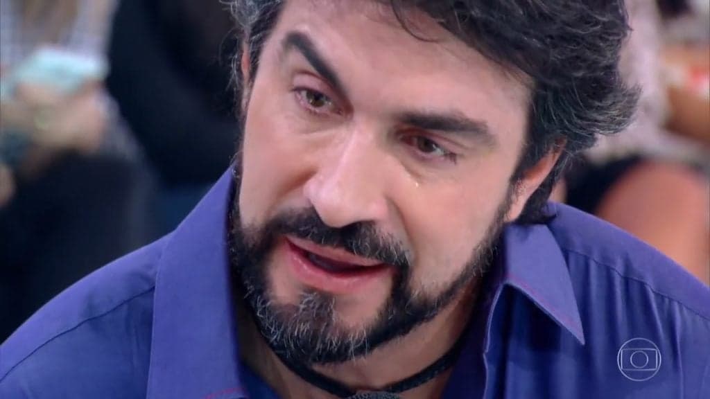 Padre Fábio de Melo resolve deixar os palcos e toma medida drástica: 'Estou me aposentando da música'