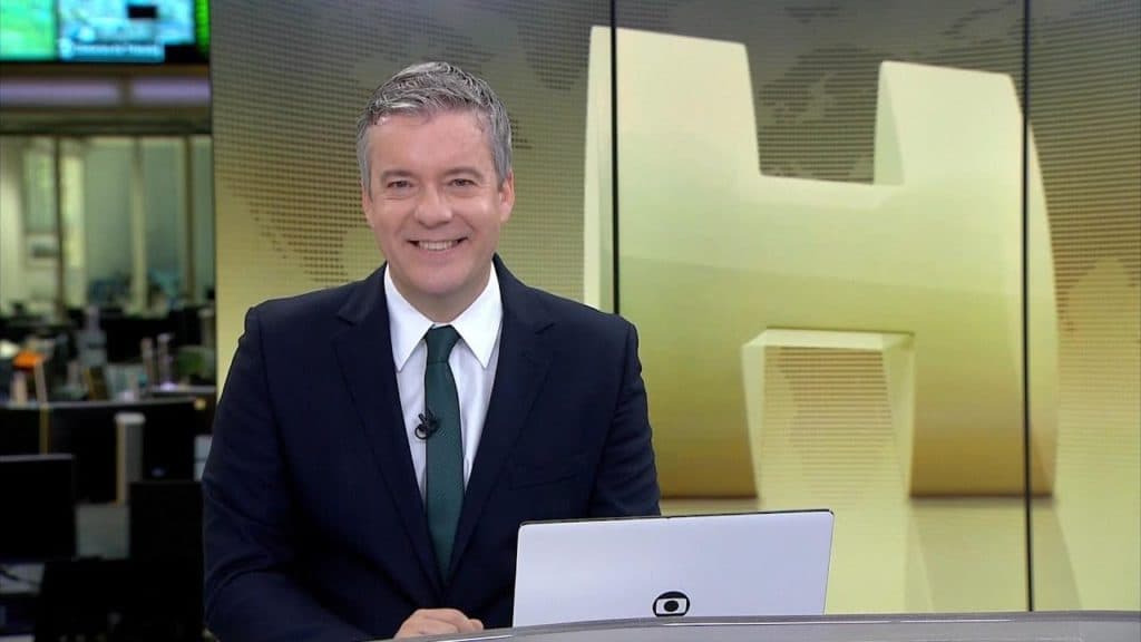 Jornalista da Globo é pego no flagra em plena bancada do Jornal Hoje e diálogo é vazado