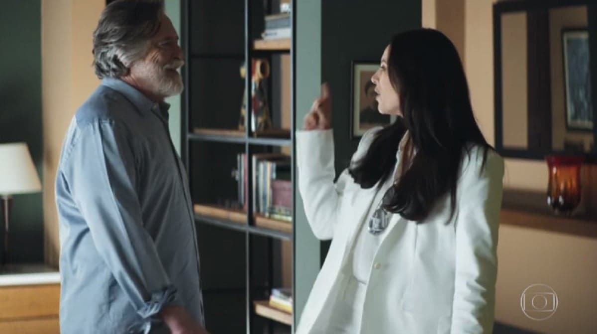 Vivi Guedes (Paolla Oliveira) enfrentará Otávio (José de Abreu) e se dará mal em A Dona do Pedaço (Foto: Divulgação)