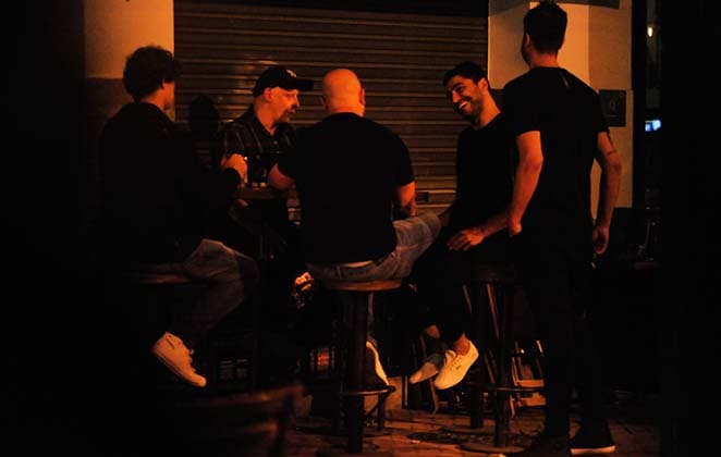 Thiago Magalhães, ex-de Anitta é flagrado em roda de amigos (Imagem: Webert Belicio/AgNews) Thiago Magalhães, ex-de Anitta é flagrado em roda de amigos (Imagem: Webert Belicio/AgNews)
