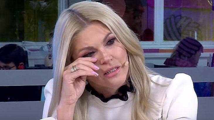 Val Marchiori revela ter sido abandona pela mãe, se arrepende e volta atrás: "Estou aprendendo a amar"