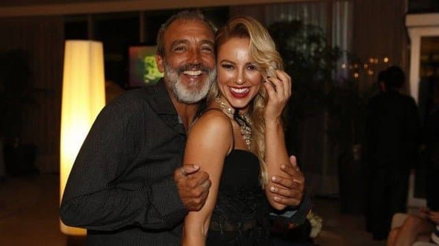 Ex de Paolla Oliveira é flagrado em clique raro pela primeira vez com nova namorada 36 anos mais nova; Veja imagens