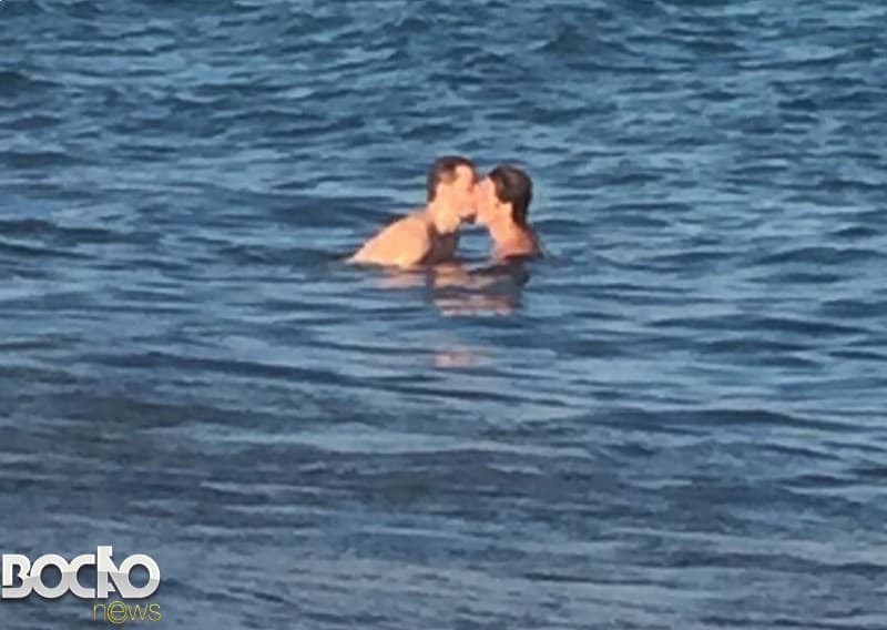 Reynaldo Gianecchini beijando outro homem Reynaldo Gianecchini beijando outro homem