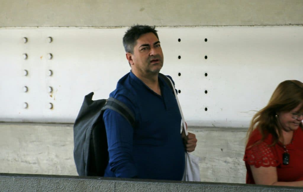 Zeca Camargo comete erro grotesco na Globo e situação constrangedora é escancarada