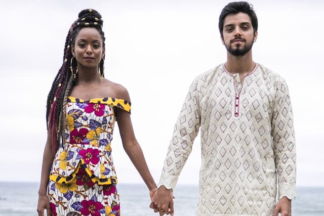 Marie (Eli Ferreira) e Bruno (Rodrigo Simas) se casam em Órfãos da Terra (Foto: Globo/Raquel Cunha) Marie (Eli Ferreira) e Bruno (Rodrigo Simas) se casam em Órfãos da Terra (Foto: Globo/Raquel Cunha)