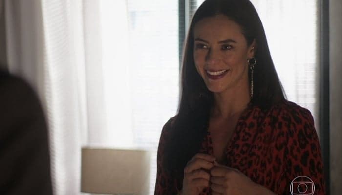 A Dona do Pedaço: Vivi arruma aliada, dá rasteira em Camilo e faz o marido de corno