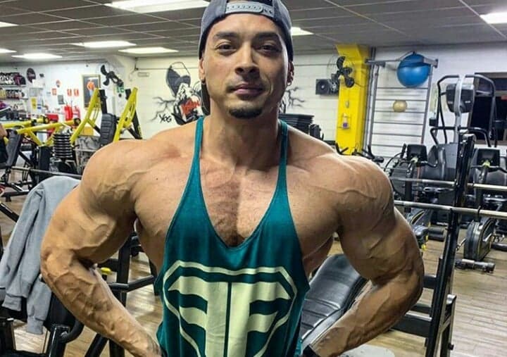 Felipe Franco mostra demais em foto e assusta: "Monstro"