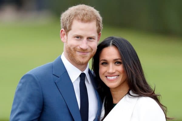 Príncipe Harry e Meghan Merkle afundam família real e mudança para os Estados Unidos é anunciada
