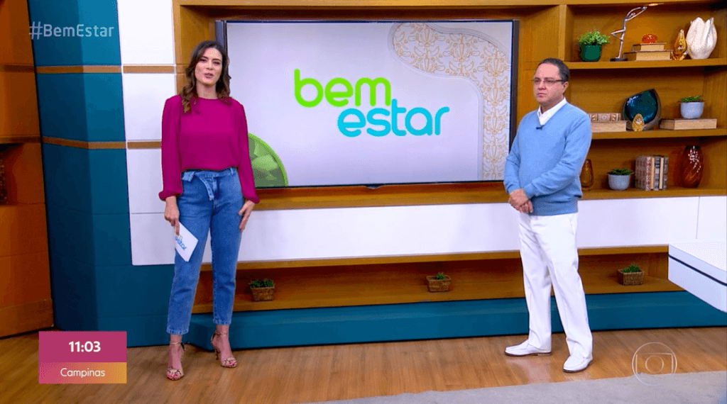 Michelle Loreto passa por situação constrangedora ao vivo no Encontro e tenta amenizar situação: "Caiu"