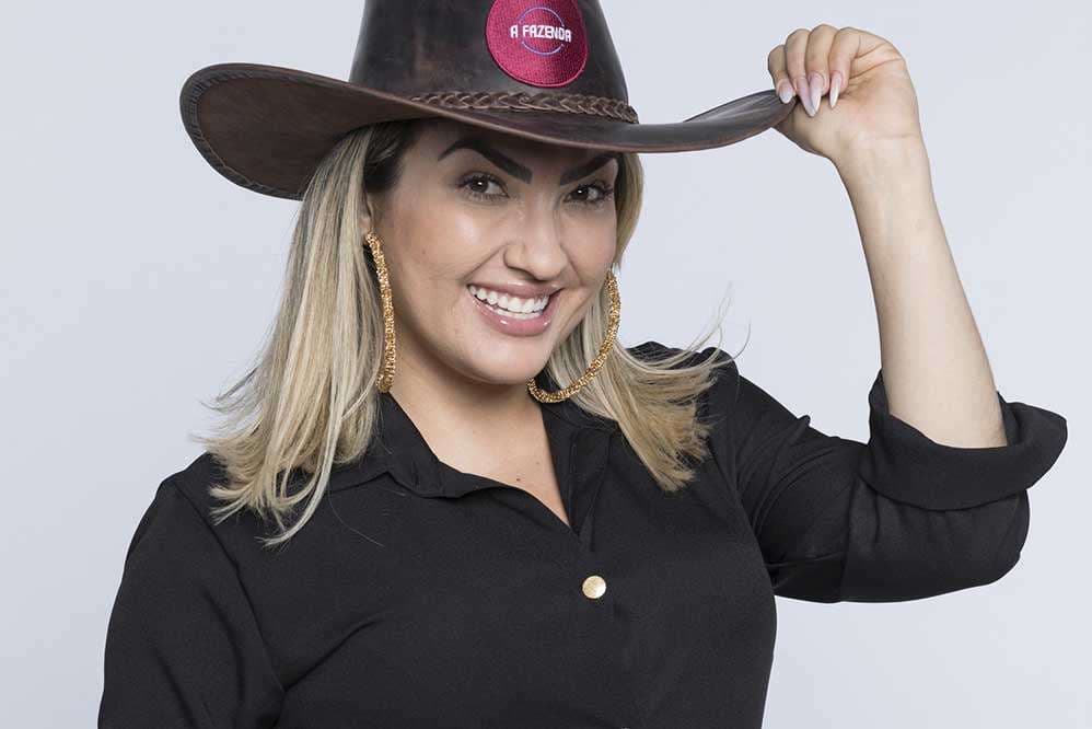 A Fazenda: Mãe de Thayse burla regras da Record e contrata serviço de esquema de votos para a filha