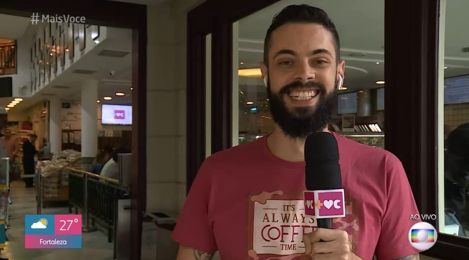 Cauê Fabiano, do Mais Você, é flagrado com mão em passarinho e deixa cabeça à mostra: "Eu vi um pintinho"