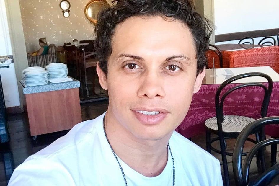 Silvero Pereira recorre a aplicativo de paquera para encontrar novo amor e expõe terrível drama