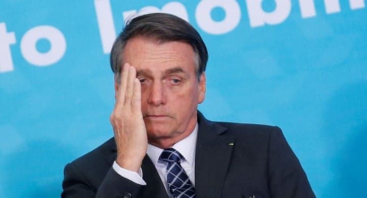 Apresentadora da Globo chama Bolsonaro de "Bozonaro" ao vivo e gera indignação na web